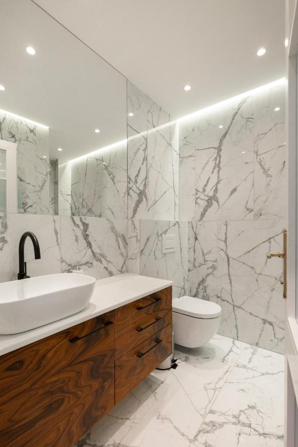 Designer Dream With Stunning View Apartment Budapest